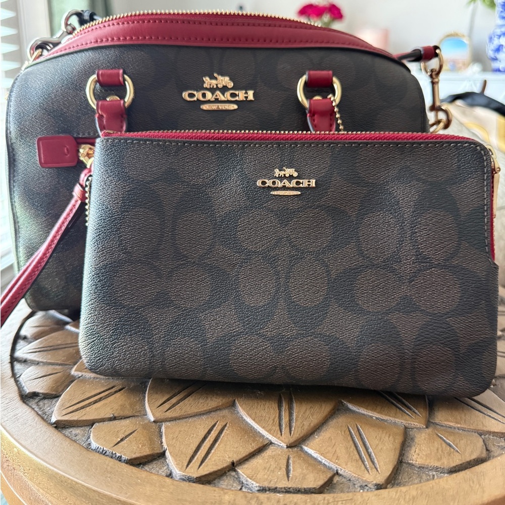 Coach Wallet Purse Large Corner Zip Wristlet In Signature Canvas